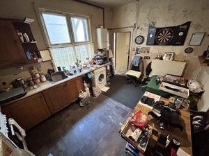 Photo 7- click for photo gallery